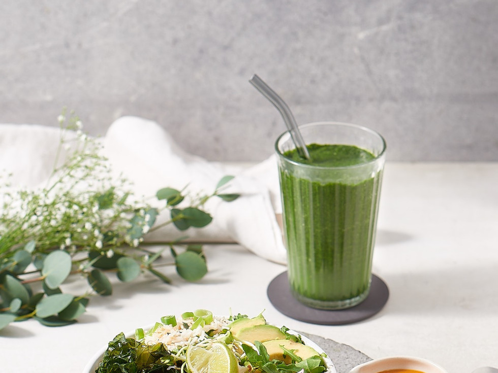 Grüner Smoothie mit Spinat und Meeressalat - Rezepte - Service-Bund